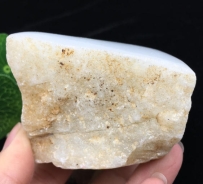 一批冰糯種原石，適合打小飾品。